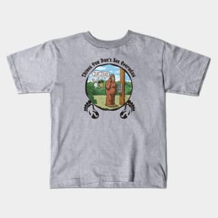 Things you don't see everyday, Bigfoot & Payphones Kids T-Shirt